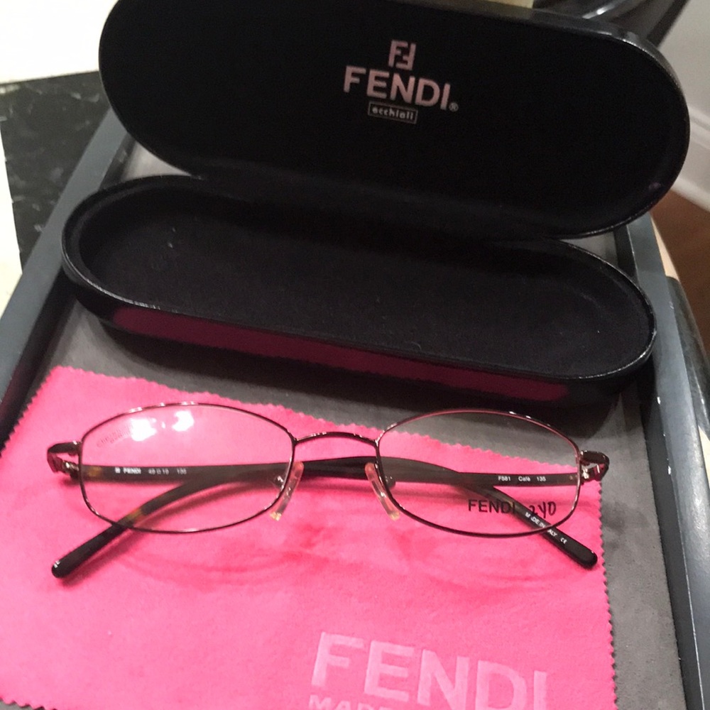 Fendi F581 glasses cafe (shiny brown) never owned. Comes w Fendi case. Clothe